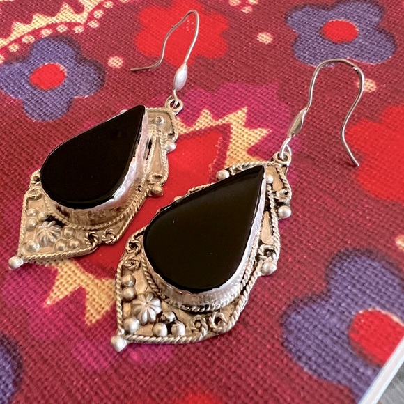 Large Vintage Boho Silver & Onyx Earrings - Picture 2 of 4